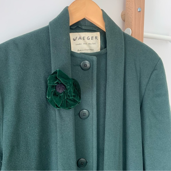 Vintage Jaeger Wool-Cashmere Coat - Picture 7 of 11